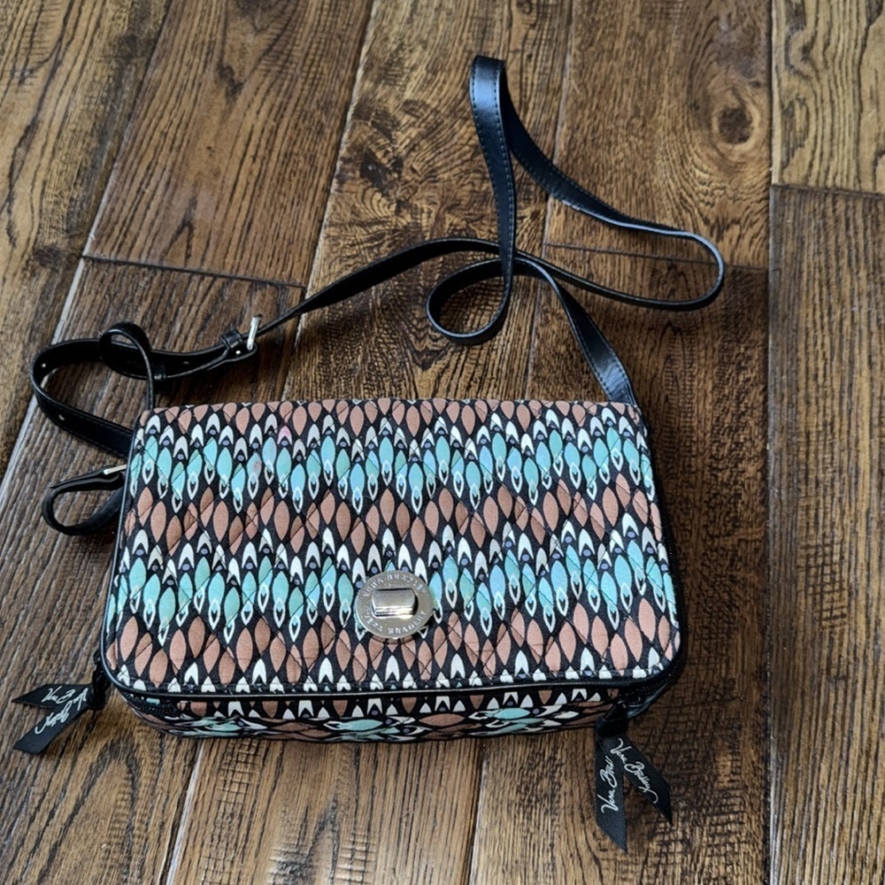 Vera Bradley Shoulder Bag - Picture 2 of 5